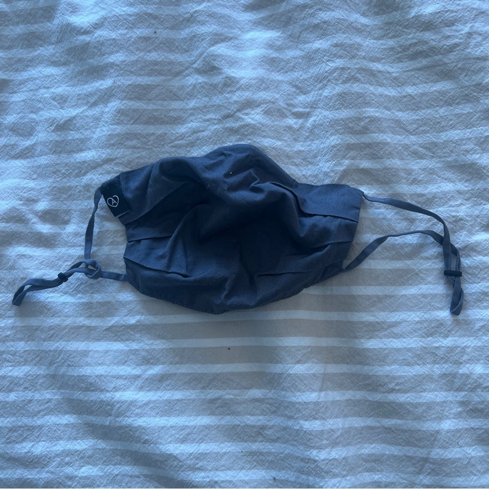 ARITZIA - FACE MASK